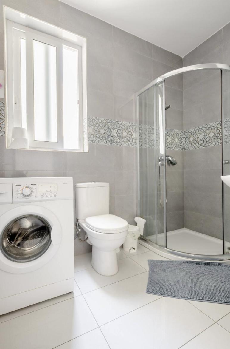 F12 Room 1, Private Room Two Single Beds Shared Bathroom In Shared Flat Msida Zewnętrze zdjęcie